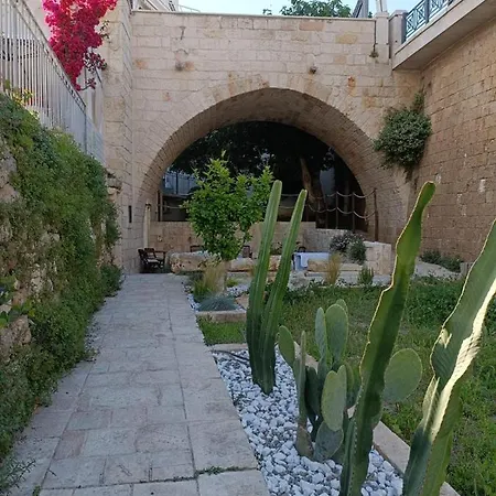 Pensionat Lamanna House 3*