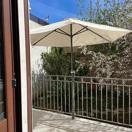 Lamanna House Guest house