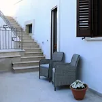 Lamanna House Pensjonat 3*